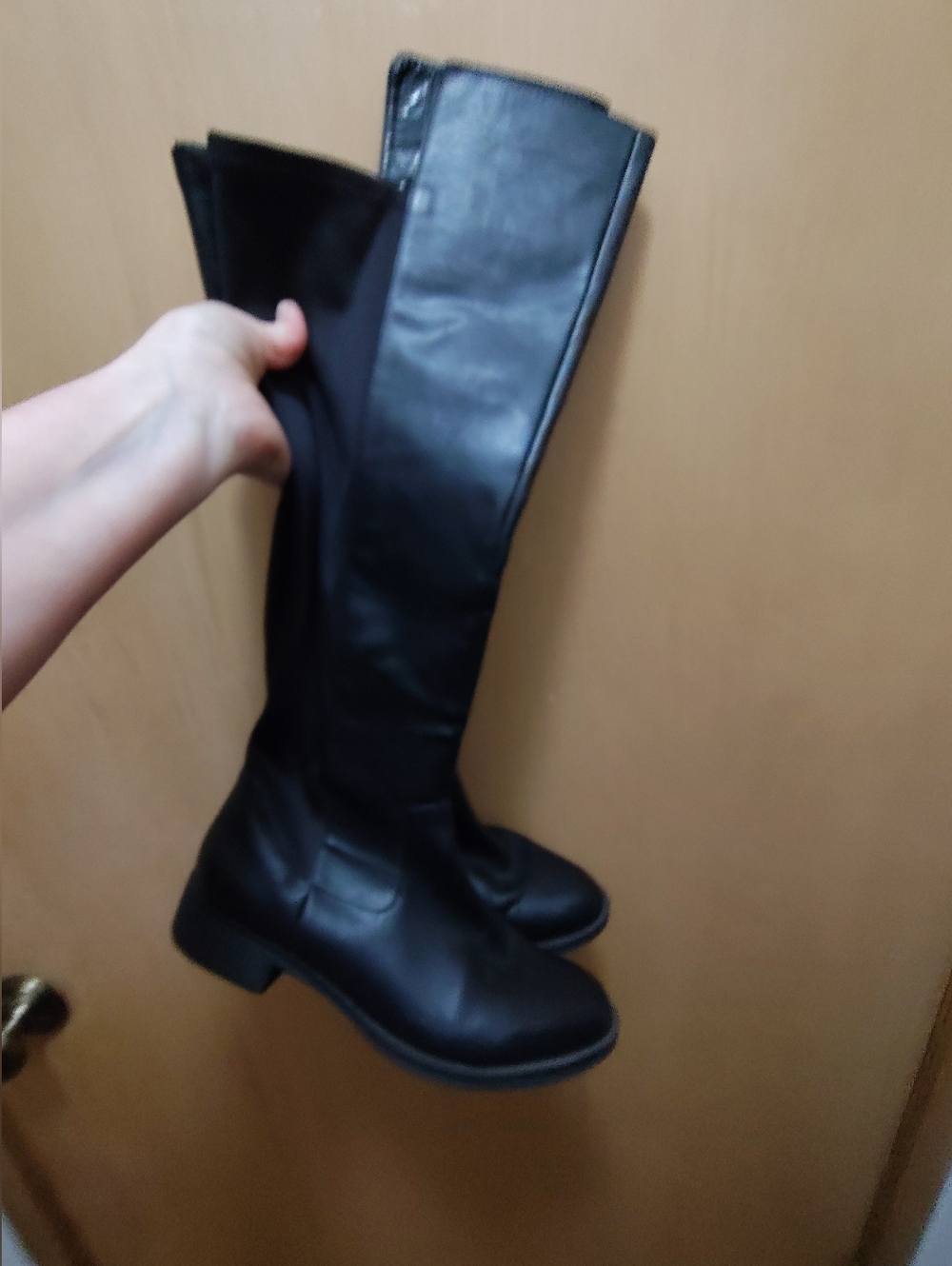 Women's Black Tall Knee Boots - Classic Riding Style